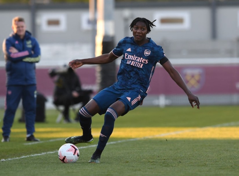 ROMFORD, ENGLAND - APRIL 16: Brooke Norton-Cuffy of Arsenal during the FA Youth Cup match between West Ham United U18 and Arsenal U18 at Rush Green on April 16, 2021 in Romford, England. (Photo by David Price/Arsenal FC via Getty Images)
