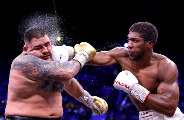 DIRIYAH, SAUDI ARABIA - DECEMBER 07: Anthony Joshua punches Andy Ruiz Jr during the IBF, WBA, WBO & IBO World Heavyweight Title Fight between Andy Ruiz Jr and Anthony Joshua during the Matchroom Boxing 'Clash on the Dunes' show at the Diriyah Season on December 07, 2019 in Diriyah, Saudi Arabia (Photo by Richard Heathcote/Getty Images)
